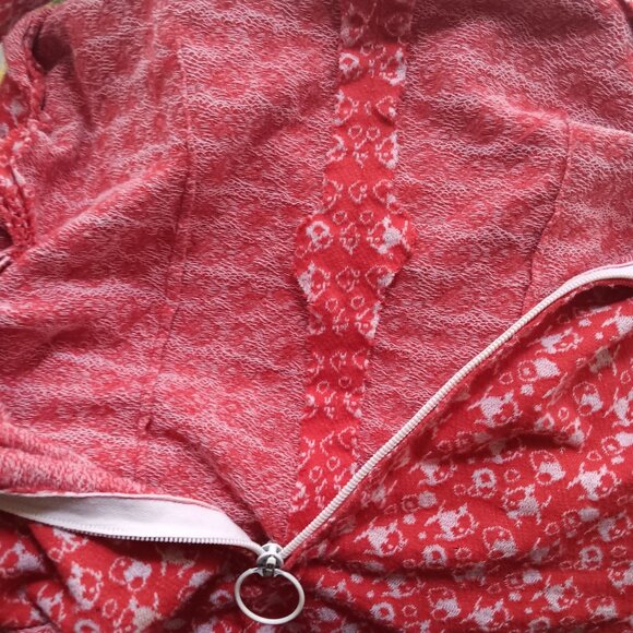 Vintage 6/8 Women's Romper 1of1 Red Sleeveless Fish Print 1970's Front Zipper - Picture 11 of 12